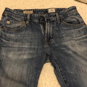 AG the Graduate Tailored Leg sz 29 jeans